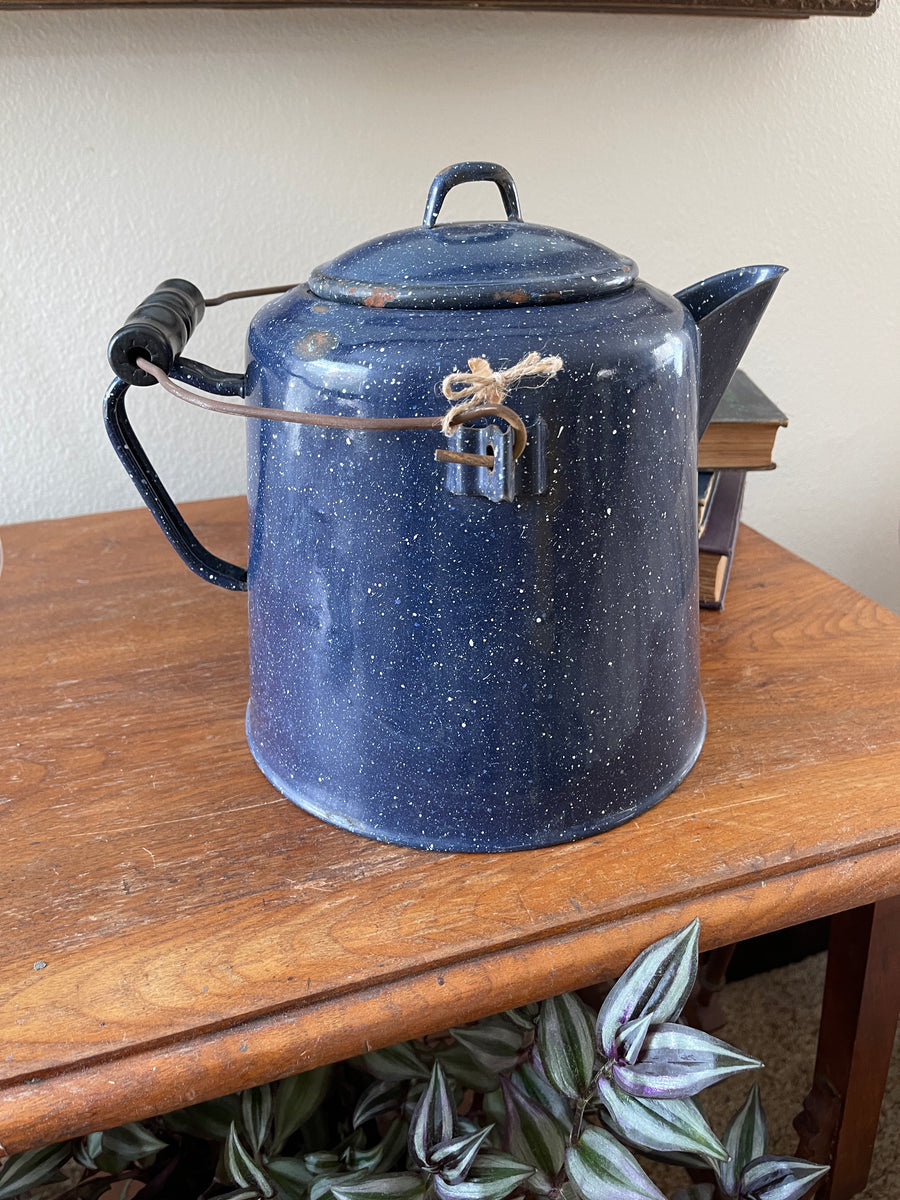 Vintage Graniteware Mediun Cowboy Coffee Pot Blue Speckled 