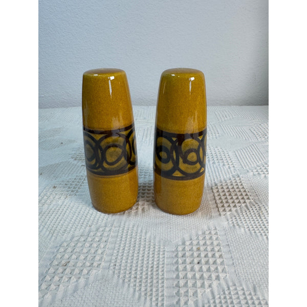 Vintage Brixham Pottery Ceramic Salt & Pepper Shakers Yellow Brown Pattern 1970s