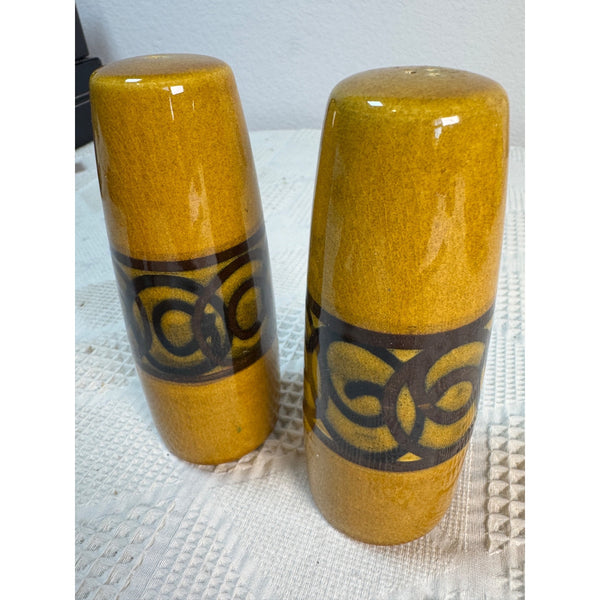 Vintage Brixham Pottery Ceramic Salt & Pepper Shakers Yellow Brown Pattern 1970s