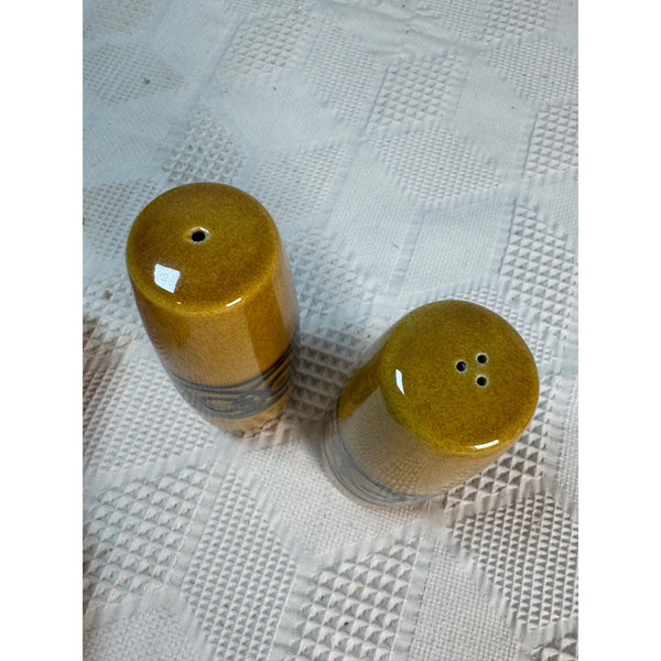Vintage Brixham Pottery Ceramic Salt & Pepper Shakers Yellow Brown Pattern 1970s