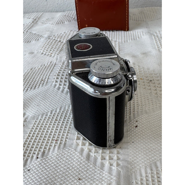 Bolsey Model B2 35mm Camera Wollensak Anastigmat 44mm f/3.2 Lens & Leather Case
