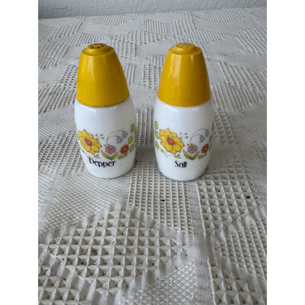 Vintage Westinghouse Gemco Ceramic Salt Pepper Shakers w Yellow Lids and Floral