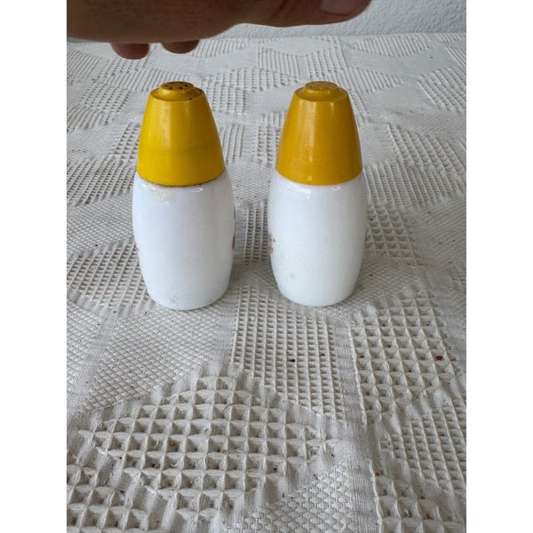 Vintage Westinghouse Gemco Ceramic Salt Pepper Shakers w Yellow Lids and Floral