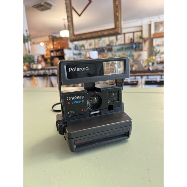 Polaroid OneStep Closeup 600 Instant Film Camera Black Strap Attached Vintage
