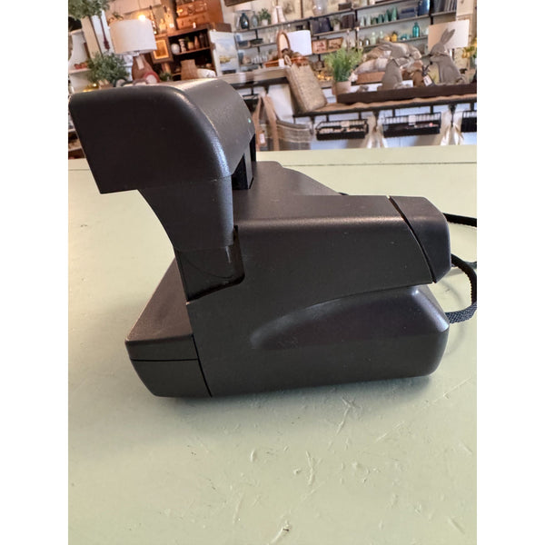 Polaroid OneStep Closeup 600 Instant Film Camera Black Strap Attached Vintage
