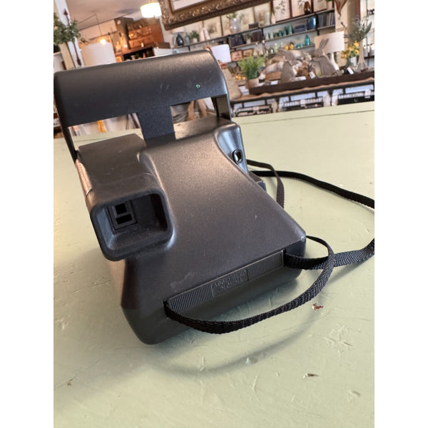 Polaroid OneStep Closeup 600 Instant Film Camera Black Strap Attached Vintage