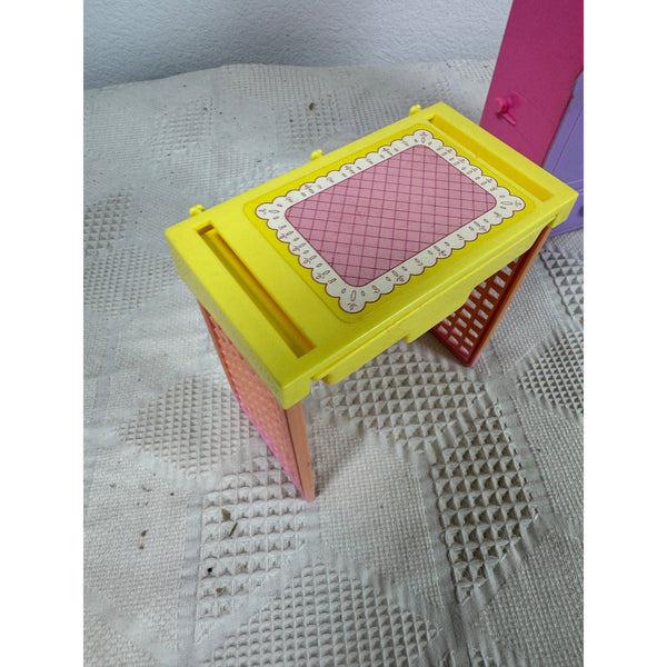 Barbie Stacie 1988 Locker and School Desk Playset Vintage Doll Furniture