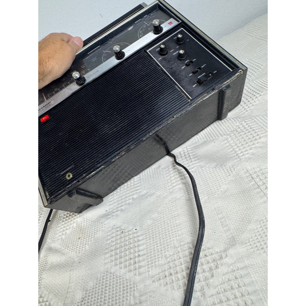 Sharp FV-18U Vintage Solid State Radio 1970s FM/AM/MB/AIR Bands Black Vintage