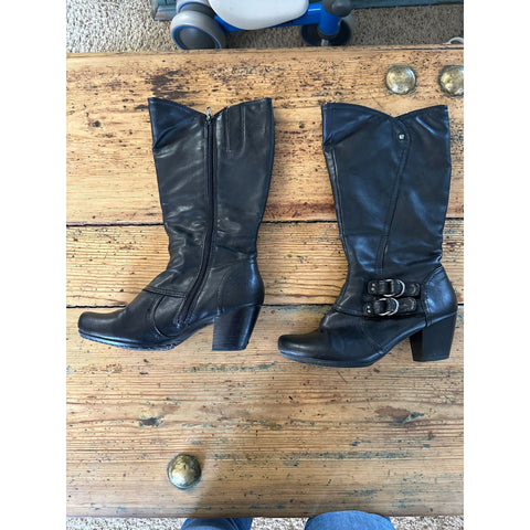 Bare Traps Womens Black Hansel Boots*