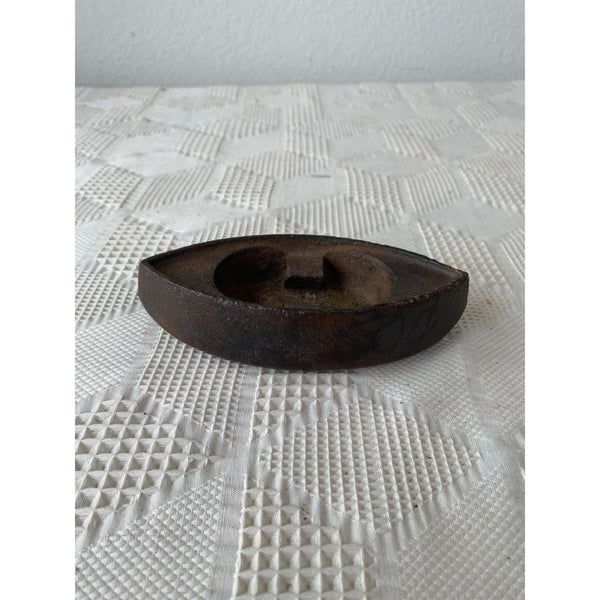 Antique Rustic Cast Iron Sad Iron Body For Collectors and Decor