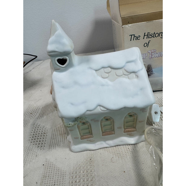 Enesco Precious Moments Sugar Town Lighted Chapel Figurine With Box Vintage 1992