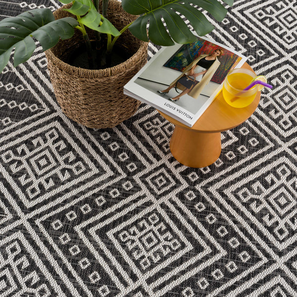 Frankville Outdoor Rug staged