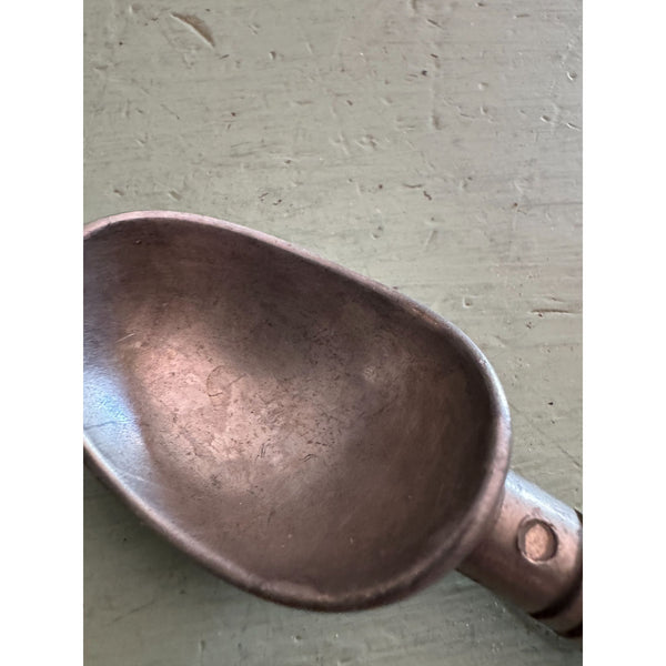 Vintage 1950s Aluminum Ice Cream Scoop With Ribbed Handle Design Durable Metal Tool