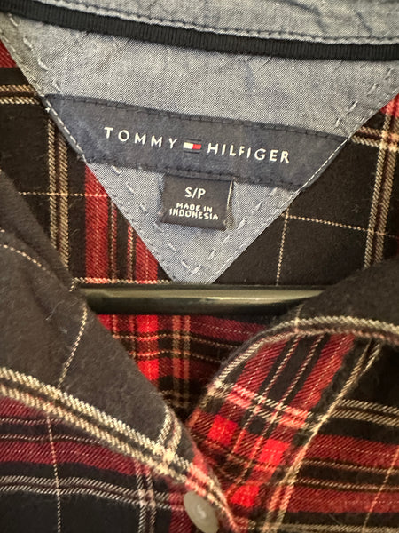 Tommy Hilfiger Women's Red Button-Down Plaid Shirt