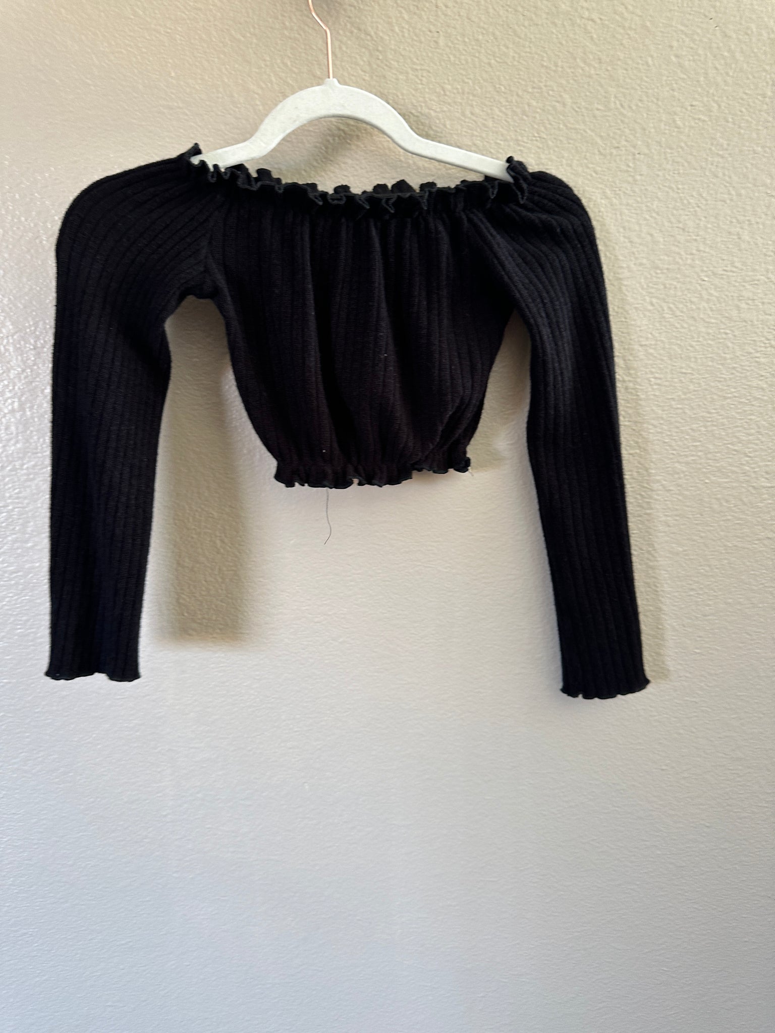 Black Short Long Sleeve Blouse