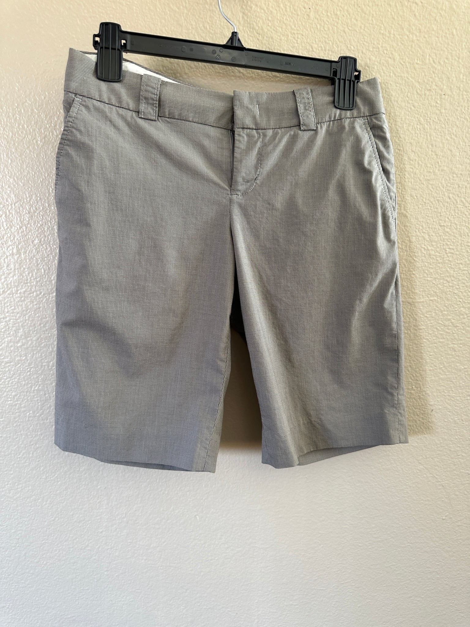 Banana Republic Men's Striped Shorts