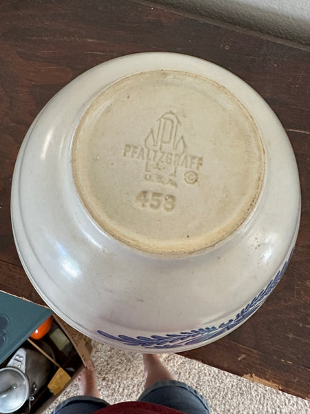 Vintage 8" Yorktown Pfaltzgraff Mixing Bowl bottom logo