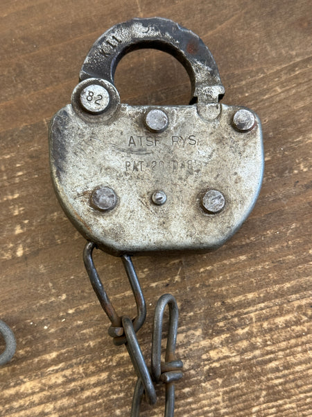 Vintage Adlake ATSFS RYS Railway Padlock back