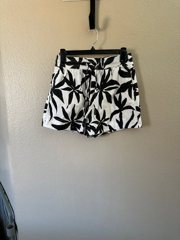 Free Assembly Black & White Floral Shorts