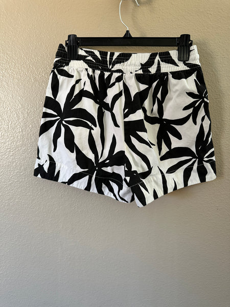 Free Assembly Black & White Floral Shorts