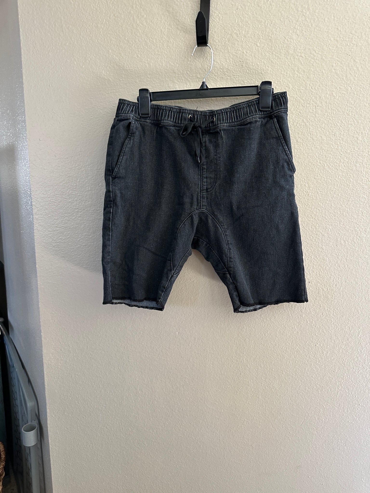 Lira Men's Black Cut Off Shorts