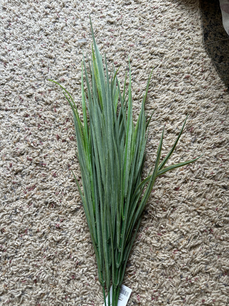 26" Faux Onion Grass Bush
