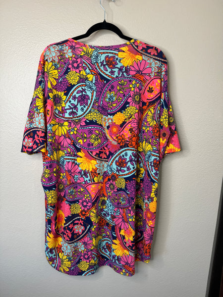 LuLaRoe Women's Paisley Short Sleeve Blouse