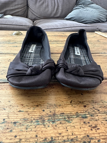 American Eagle Black Flats