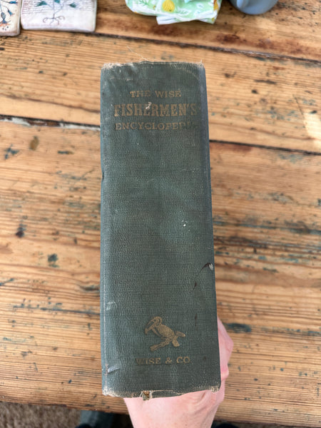 1951 The Wise Fishermen's Encyclopedia spine