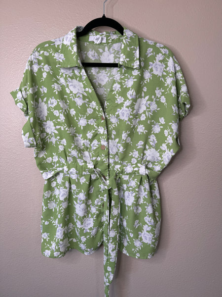 LIFE Women's Green Floral Short Sleeve Blouse