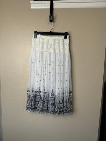 Women's Black & White Floral Long Skirt