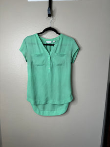 New York & Co Women's Green Short Sleeve Blouse