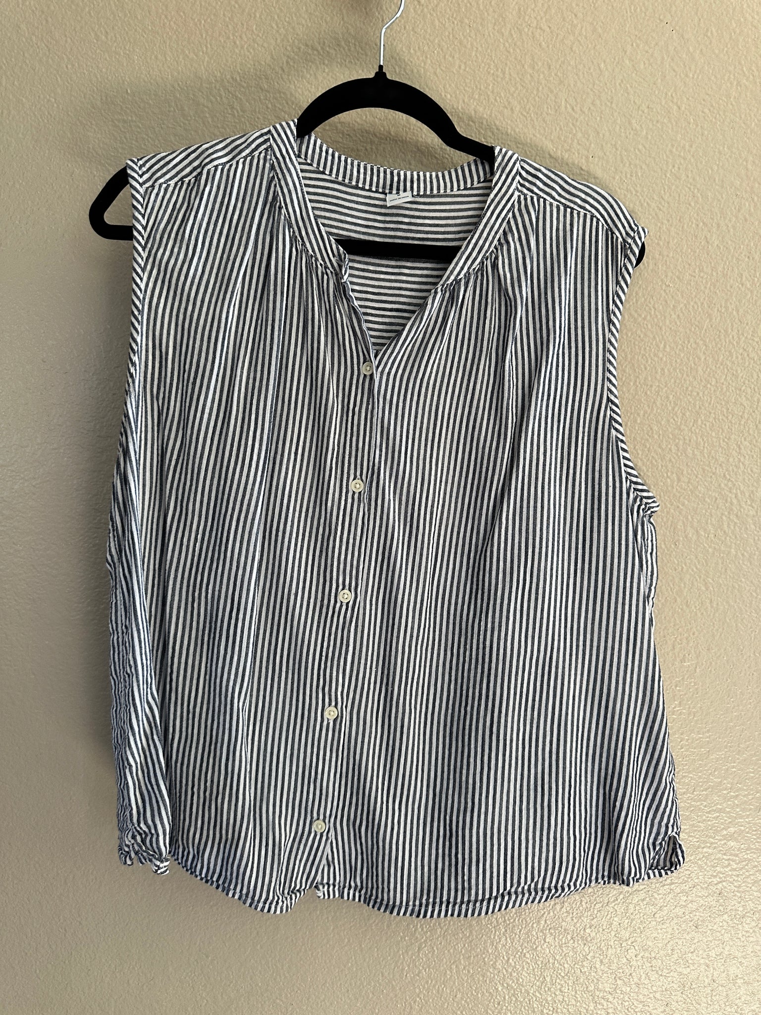 Old navy Blue/White Sleeveless Blouse