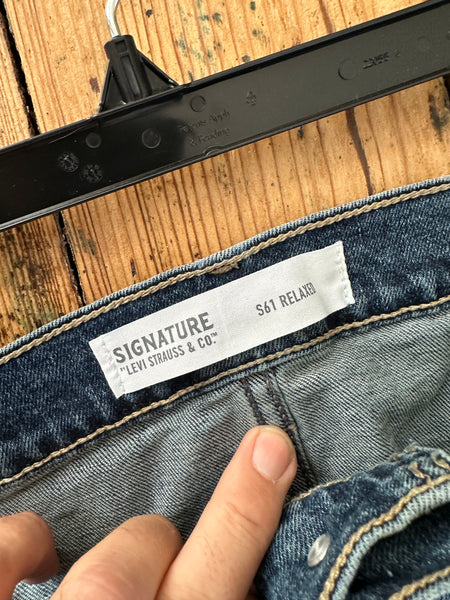 Signature Levi Straus S61 Relaxed Jeans