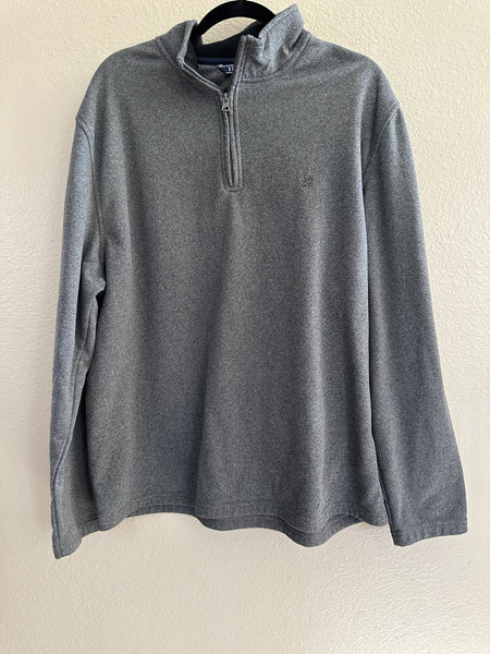 Izod Men's Gray Pullover