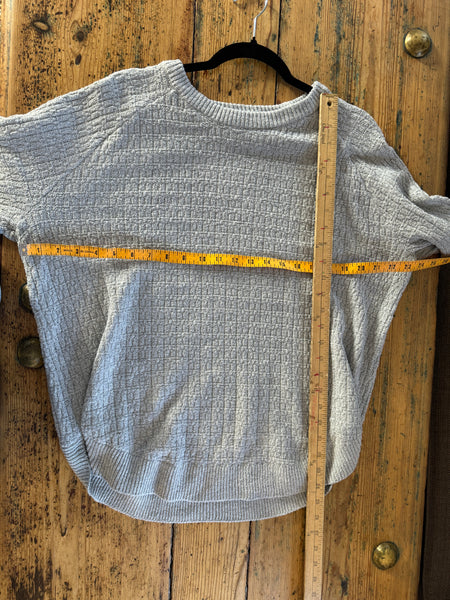 Women's Gray Long Sleeve Sweater