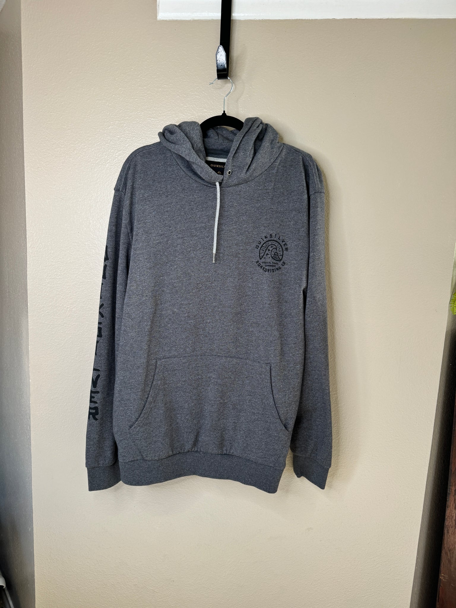 QuikSilver Men's Gray Hoodie