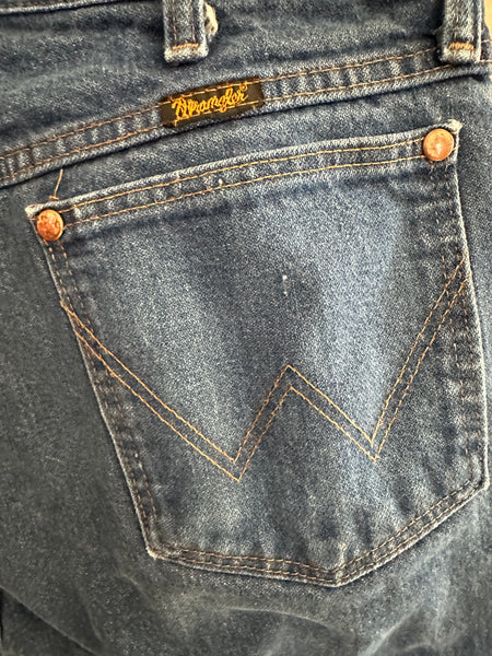 Wrangler Straight Leg Jeans-Small holes back of the leg