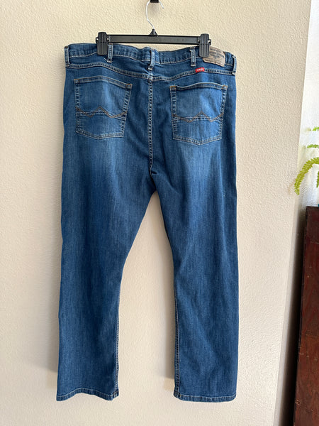 Wrangler Slim Straight Jeans