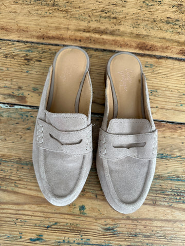 Crown Vintage Tan Slip on Loafers