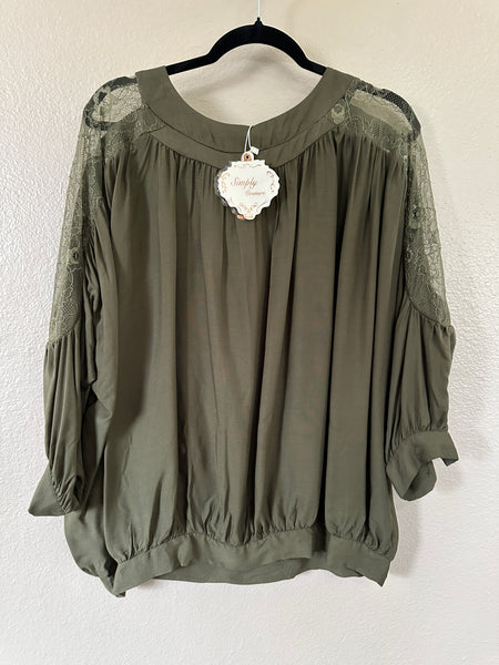 Simply Couture Women's Green Long Sleeve Blouse-NWT