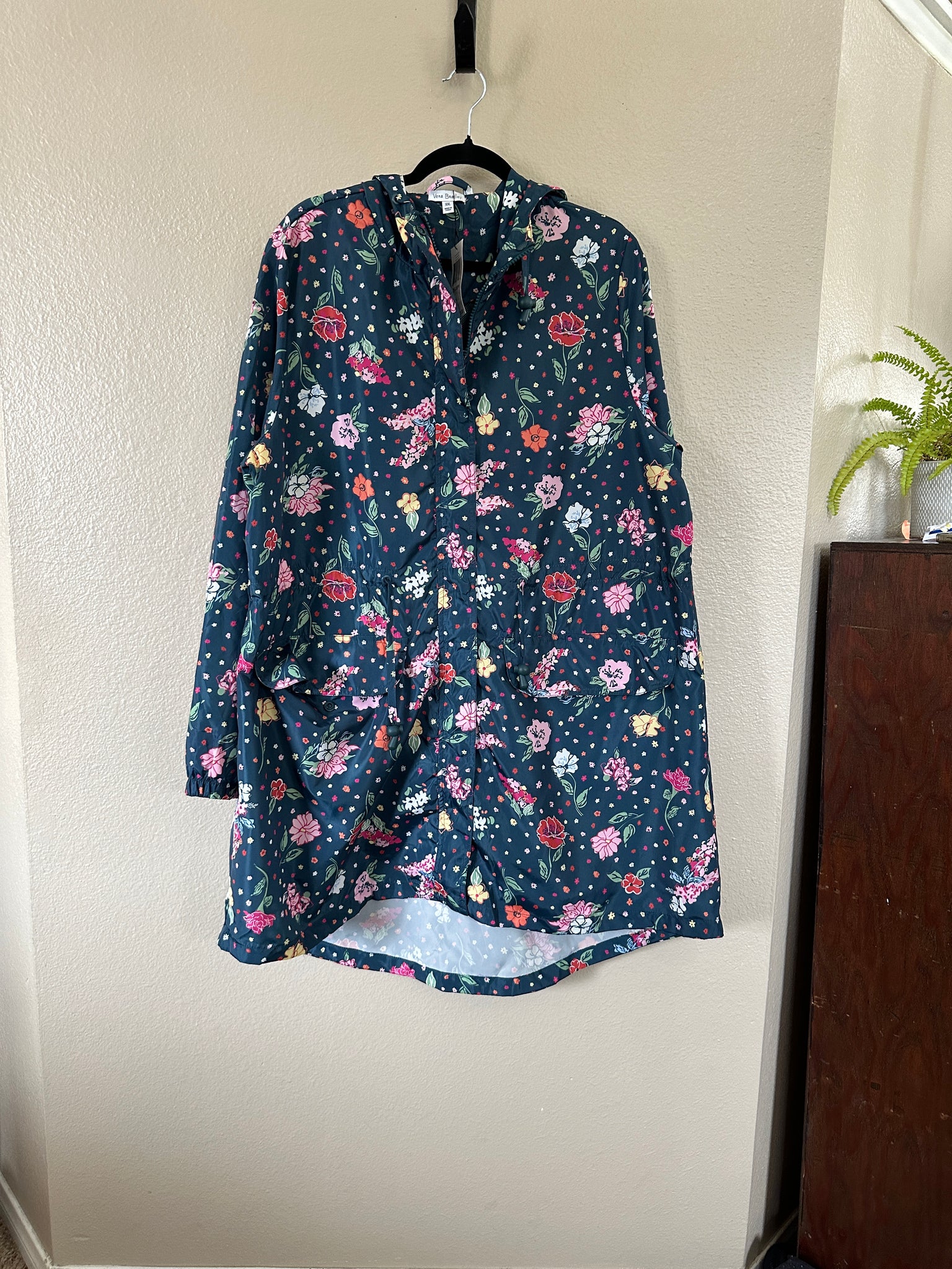 Vera Bradley Women's Blue Floral Rain Coat-NWT