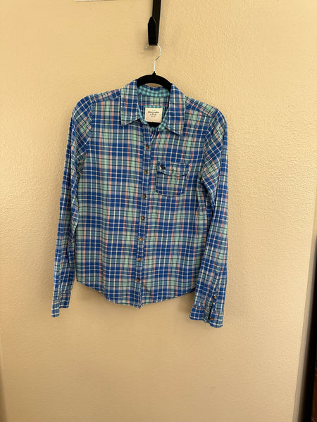 Abercrombie & Fitch Women's Plaid Button-Down Long Sleeve Shirt