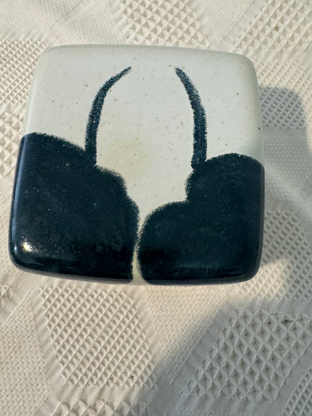 Hand Painted Stoneware Trinket Box Lid NEW Bathroom Kitchen Bedroom Home Decor