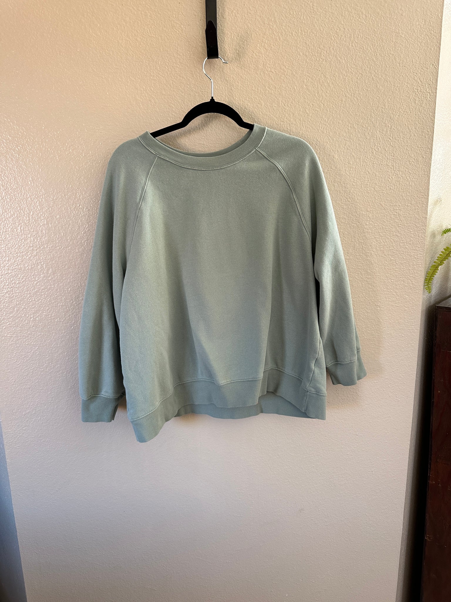 Old Navy Women's Green Oversized Sweatshirt