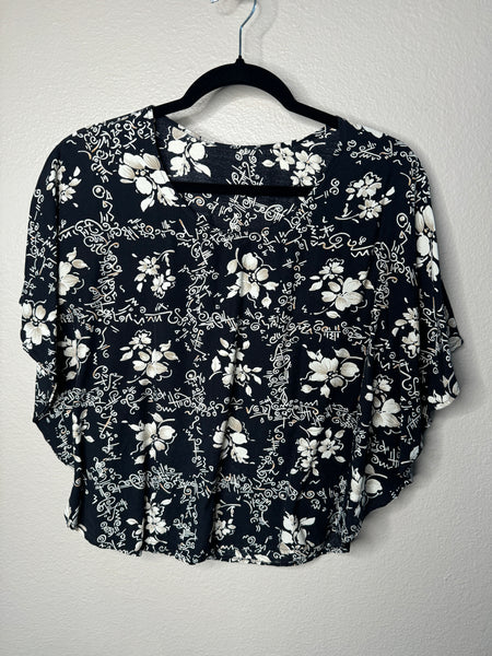 Women's Black & White Floral Blouse