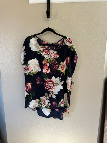 Women's Black Floral Short Sleeve Blouse