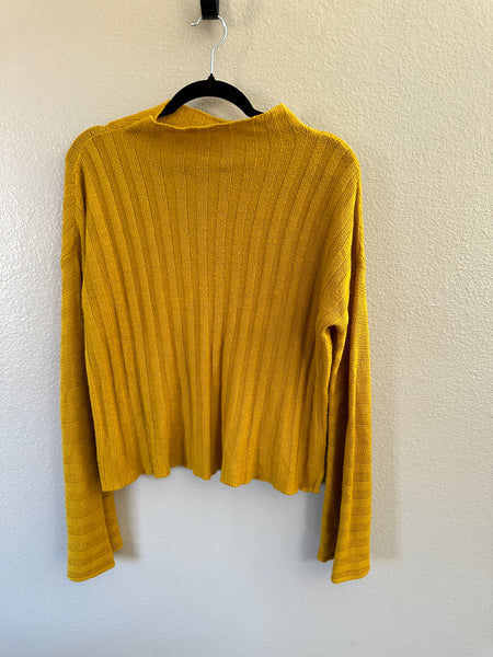 BP Women's Yellow Long Sleeve Sweater