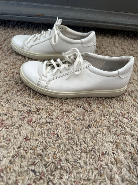 Vintage Ecco White Women's Sneakers