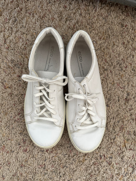 Vintage Ecco White Women's Sneakers